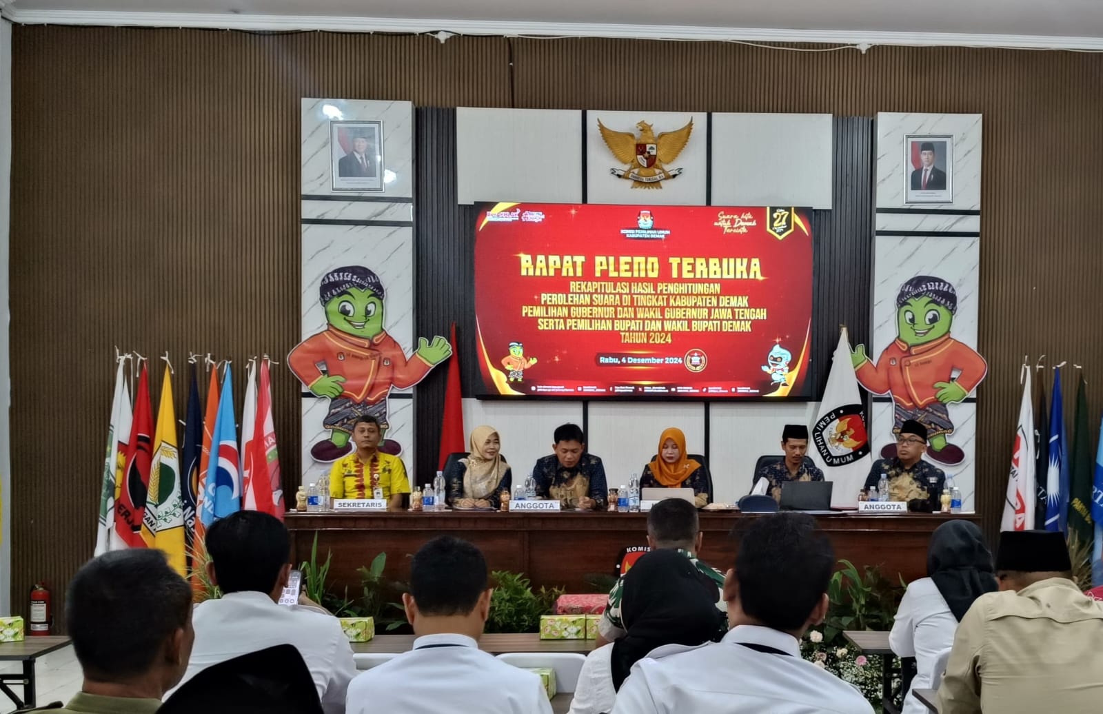 KPU Demak menetapkan paslon terpilih pilkada Demak. (Wahibpribadi)