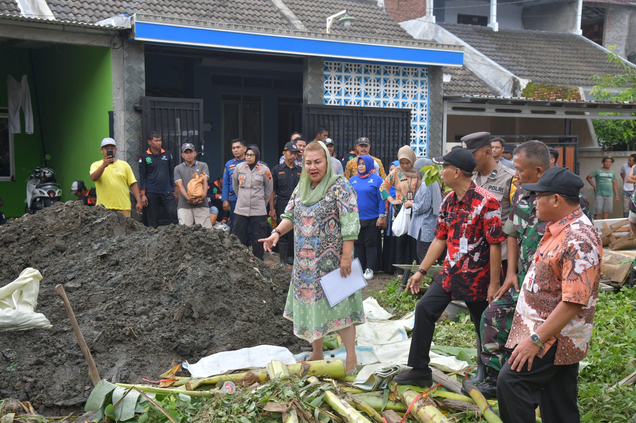 Pemkot Semarang Lakukan Penanganan Cepat Pasca Limpasan Air di Perum Dahlia Meteseh