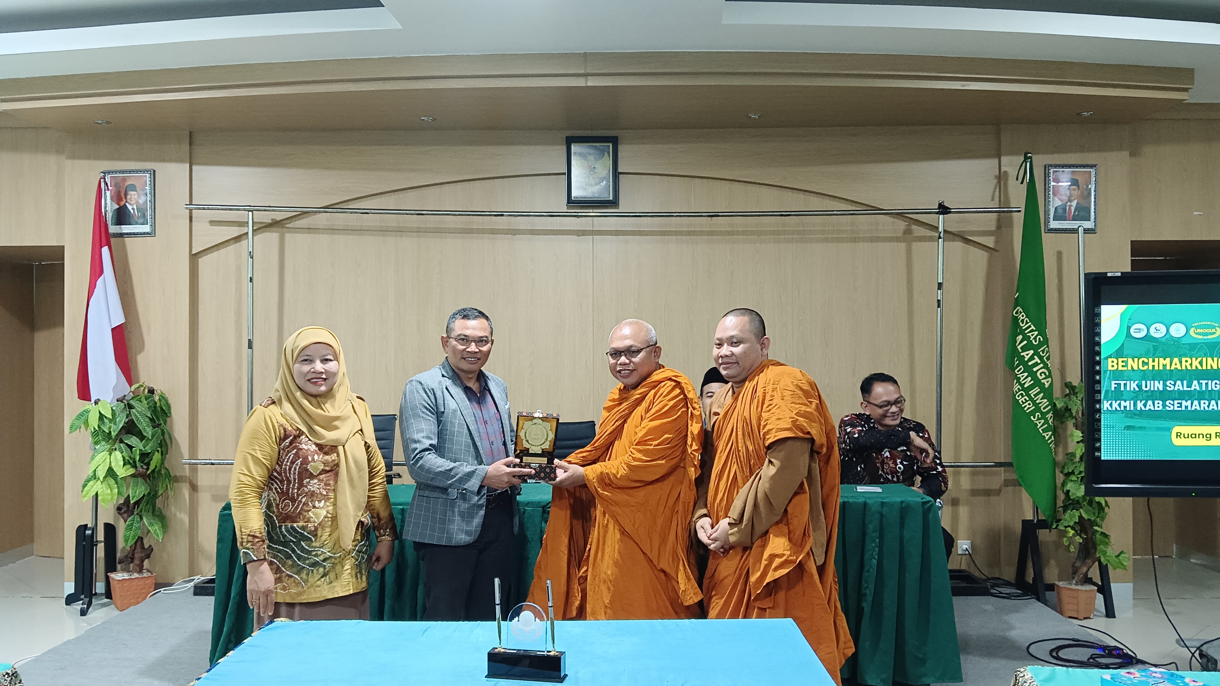 Dekan FTIK UIN Salatiga, dalam forum Benchmarking dan penandatanganan MoA antara FTIK UIN Salatiga dengan FTIK IAI Tabah Lamongan, KKMI Kabupaten Semarang, dan STIAB Smara Tungga Boyolali.