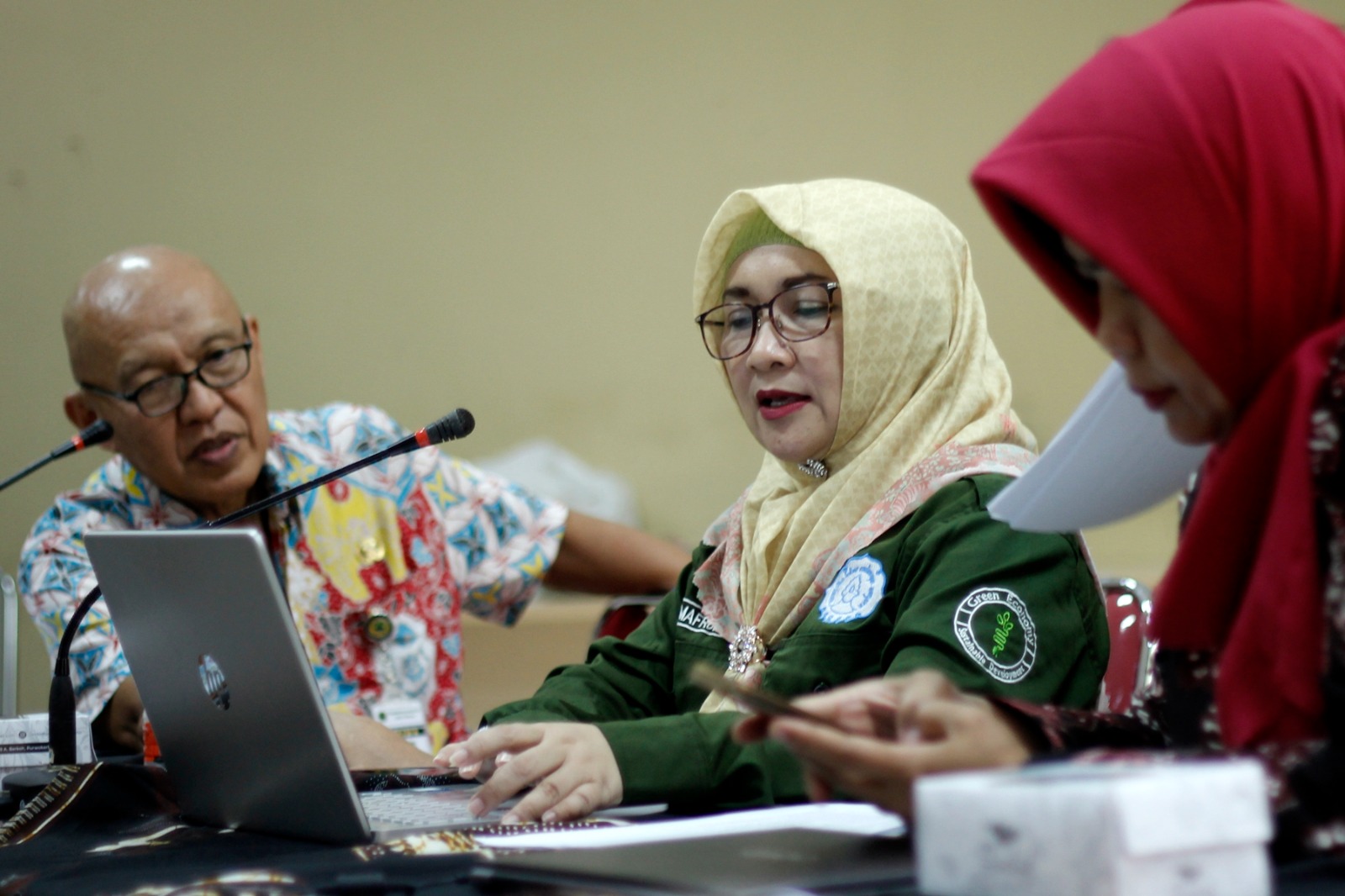 BRIDA Jateng bersama akademisi Universitas Sebelas Maret Surakarta melakukan riset guna menekan produksi sampah yang semakin mengkhawatirkan.