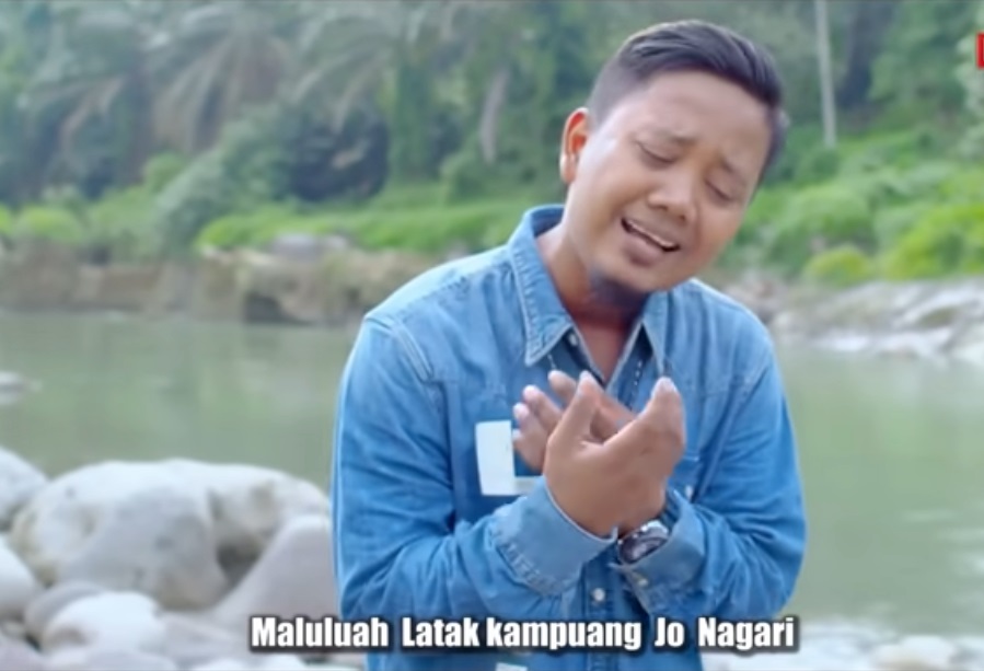 Tangkap layar video klip lagu Galado Kampuang Jo Nagari karya Indro Tanjung