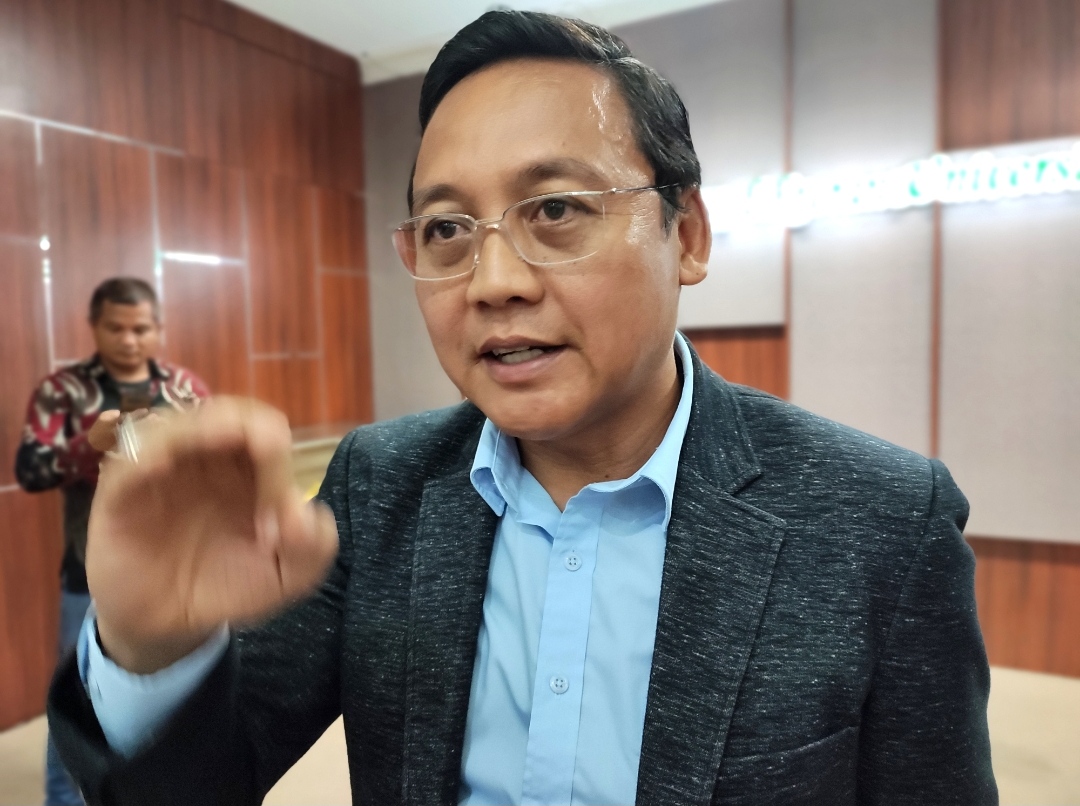 Kuasa Hukum Undip, Kairul Anwar memberikan pendampingan hukum tiga tersangka kasus pemerasan mahasiswa PPDS Anestesi Undip.