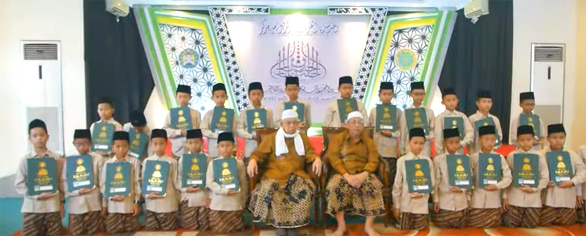 Khotimin  Di Haflatul Hidzaq Ke 32 Ponpes Tahfidh Yanbu&rsquo;ul Qur&rsquo;an Anak-Anak