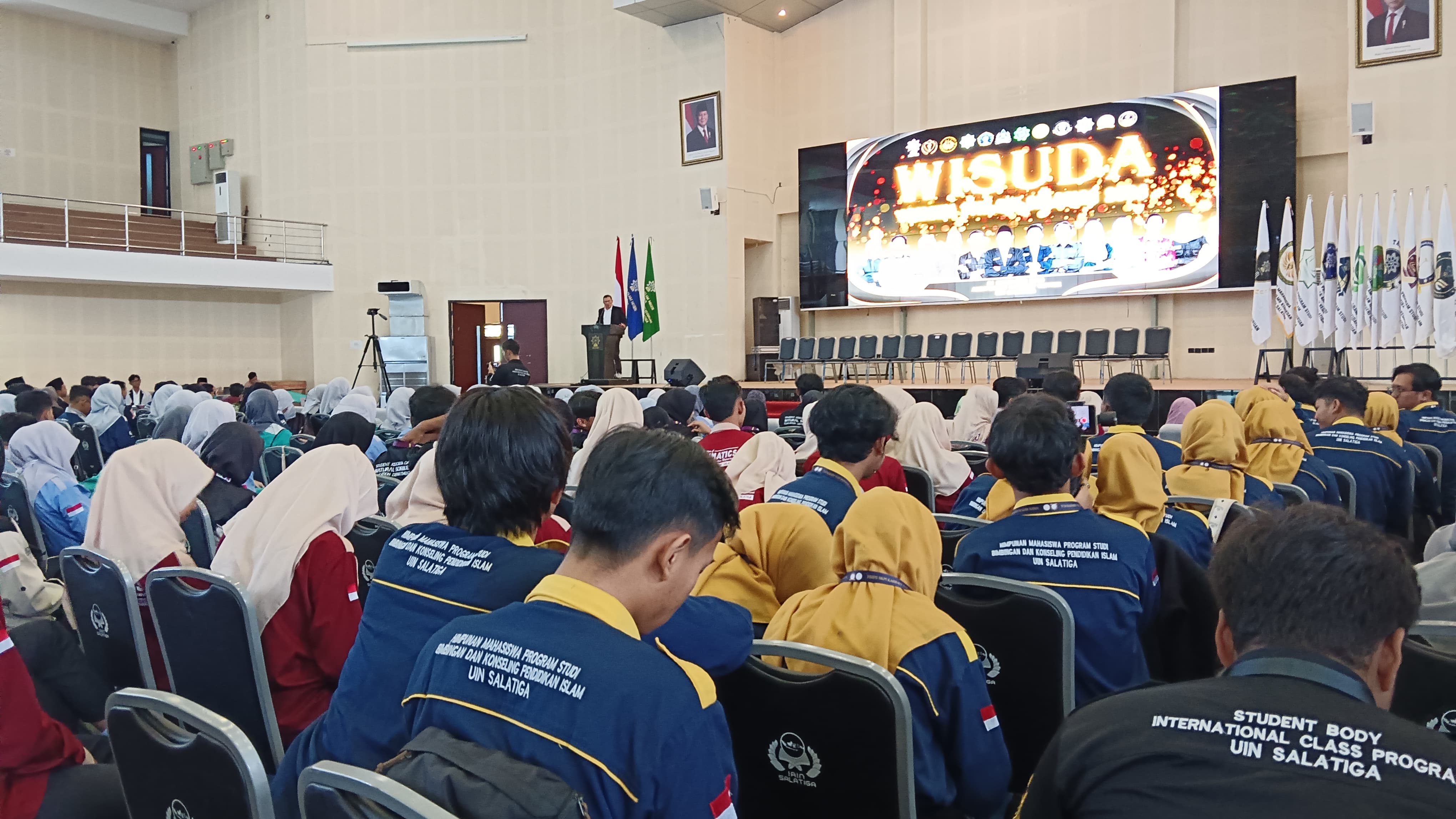 Wisuda Organisasi Mahasiswa (ORMAWA) Fakultas Tarbiyah dan Ilmu Keguruan (FTIK) UIN Salatiga, yang digelar pada Selasa (31/12/2024) di Auditorium Student Center UIN Salatiga.