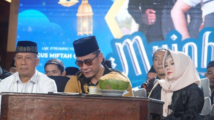 Ceramah Gus Miftah bertajuk Mujahadah Dzikrul Ghofilin di Pondok Pesantren Ora Aji, Sleman, Yogyakarta, Sabtu (4/1/2024).