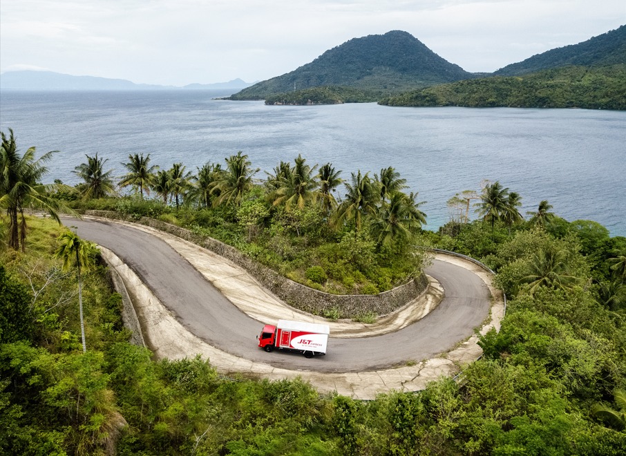 J&T Express mencatatkan pertumbuhan yang kuat pada Q4 2024, didorong oleh kinerja yang kuat di Asia Tenggara dan China