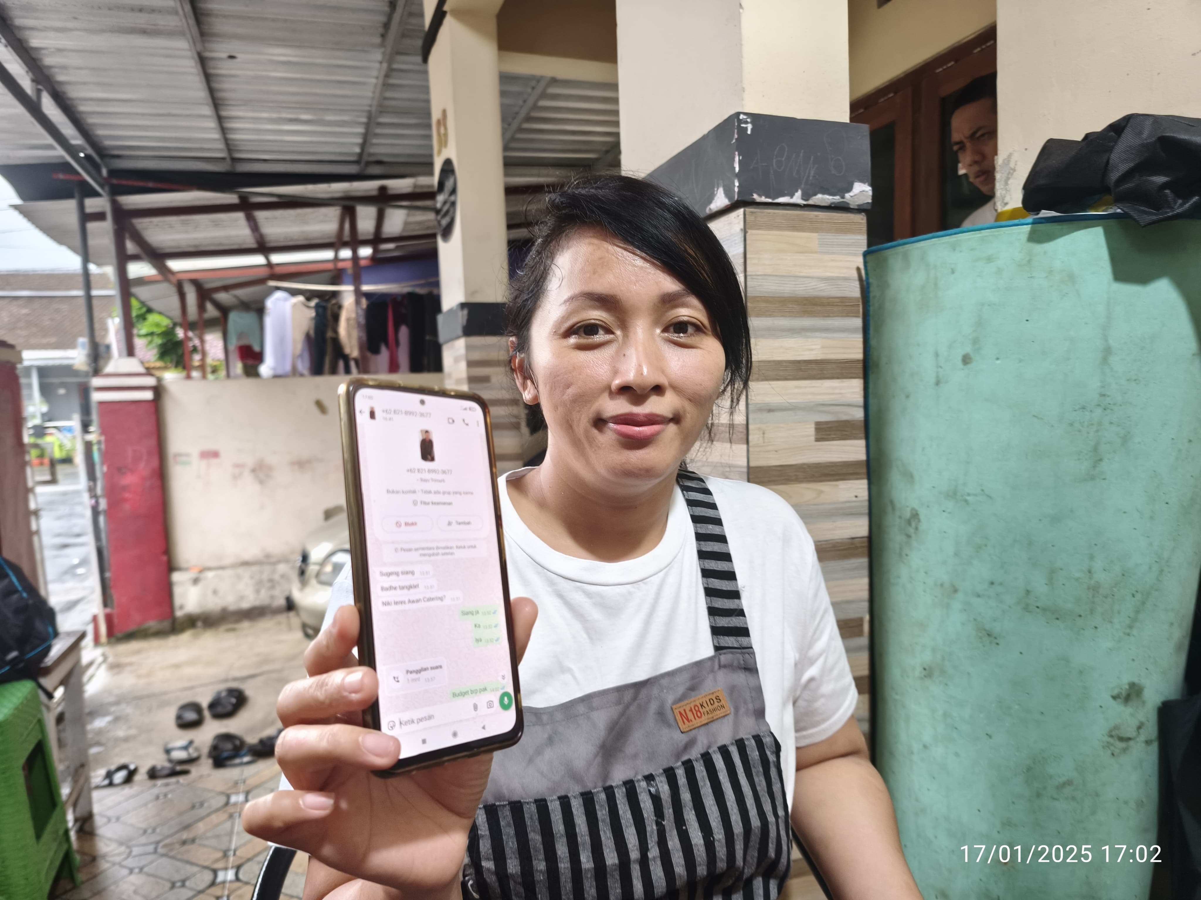 Dwi Astutik, pemilik Awan Catering