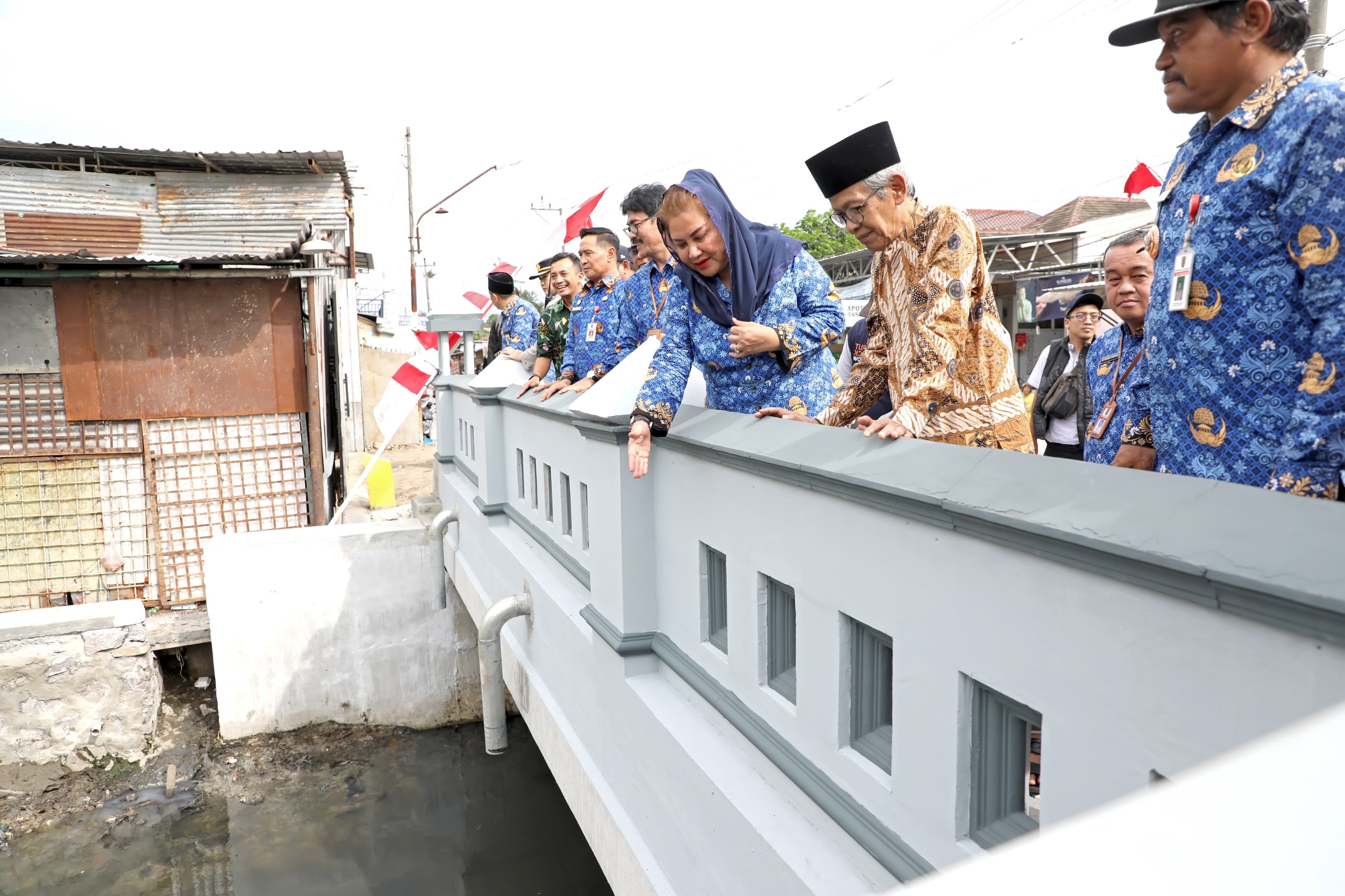 Wali Kota Semarang, Hevearita Gunaryanti Rahayu, mengajak masyarakat untuk terus meningkatkan kesiapsiagaan dan mendukung upaya pemerintah.