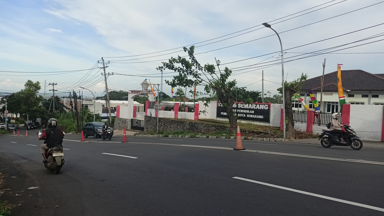 Turunan Silayur Ngaliyan menjadi jalur tengkorak rawan kecelakaan, karena kontur yang ekstrim