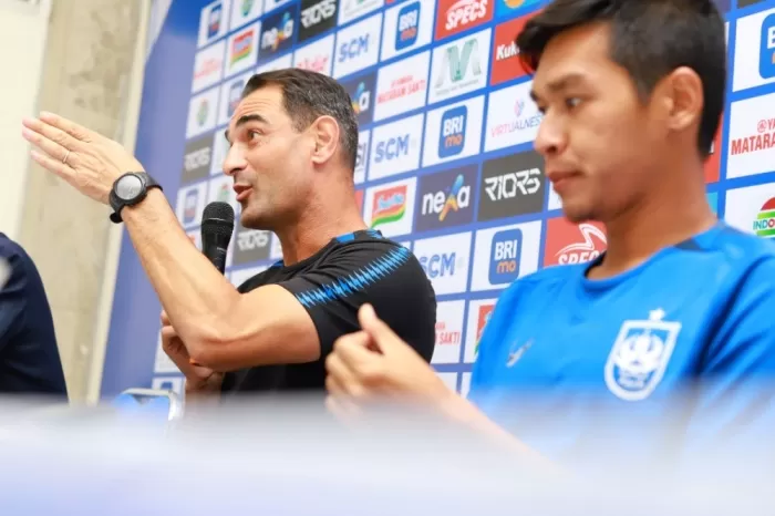 Pelatih PSIS Semarang, Gilbert Agius