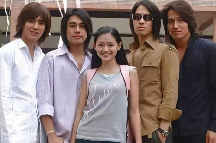 Barbie Hsu (tengah), salah satu aktris paling dikenal di Asia Tenggara dan Taiwan di era 2000-an dalam perannya sebagai San Chai film Meteor Garden.