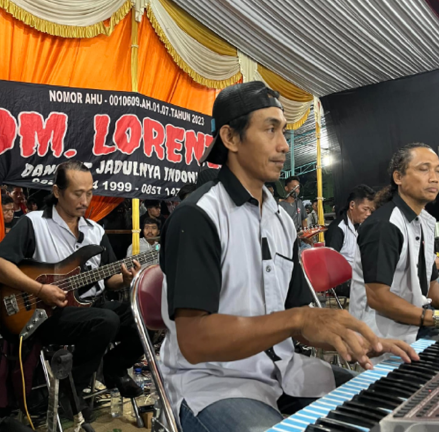 Salah satu penampilan OM Lorenza di Soloraya.