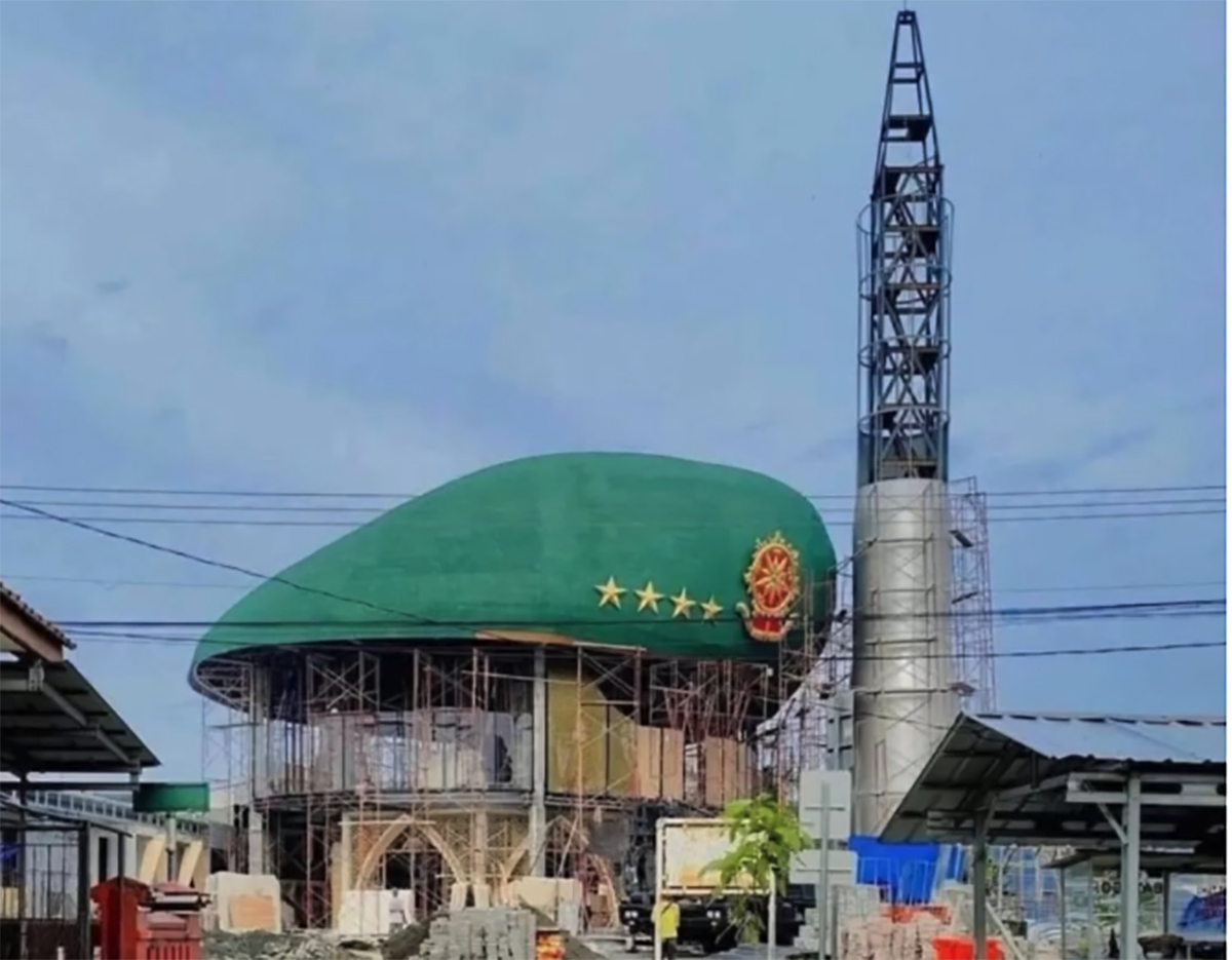 UNIK! Masjid Dengan Atap Baret Jenderal Bintang 4 Ternyata Kampung Kecil Panglima Tentara