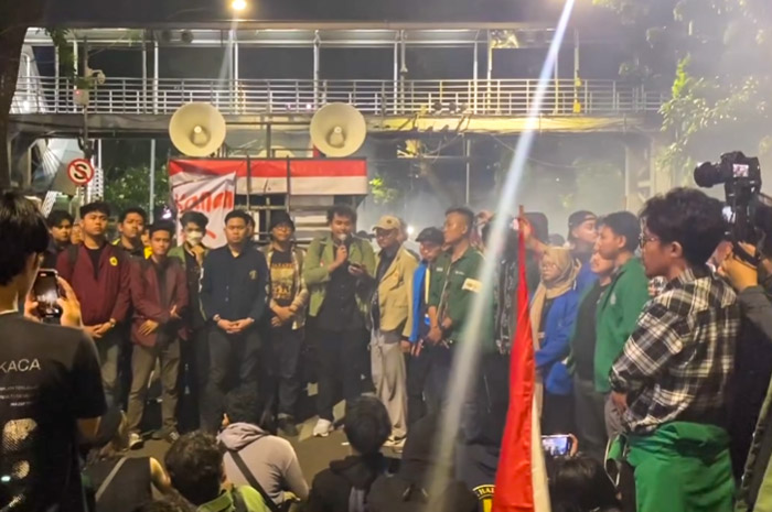 Tuntutan aksi demo