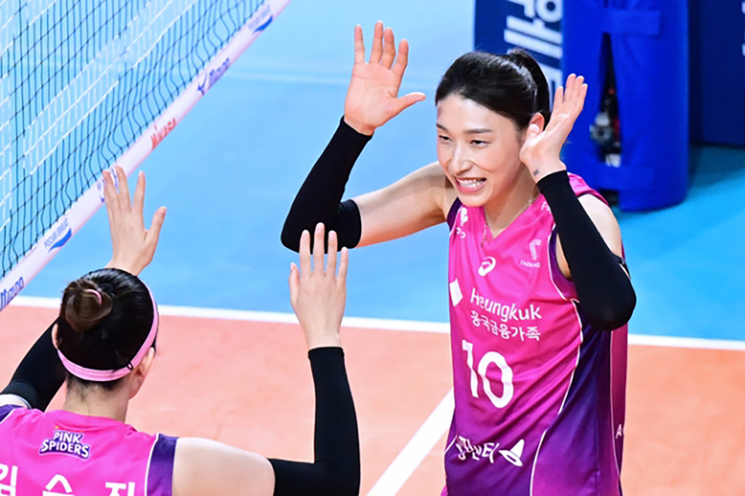 Kim Yeon Koung terpilih menjadi MVP putaran 5 setelah mendapat 18 suara.