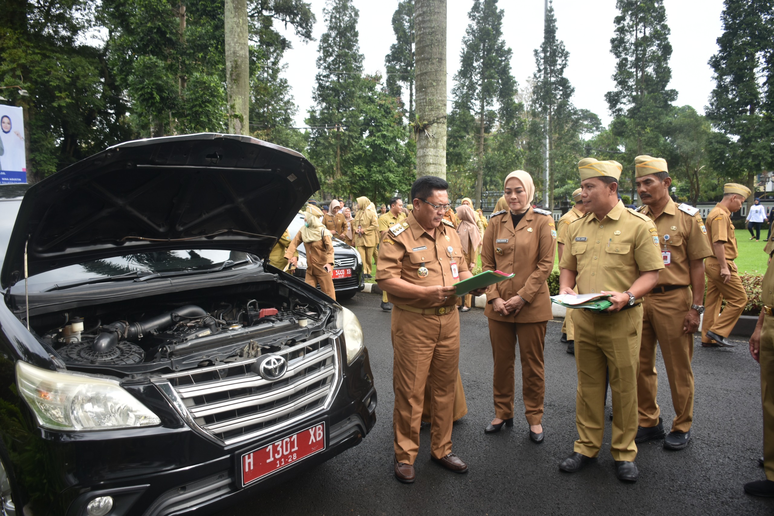 Walikota Robby Hernawan Minta ASN tidak Mencibir Kebijakan Efisiensi Wali Kota Salatiga Dr. Robby Hernawan SPoG berharap ASN Kota Salatiga dapat bersikap bijak