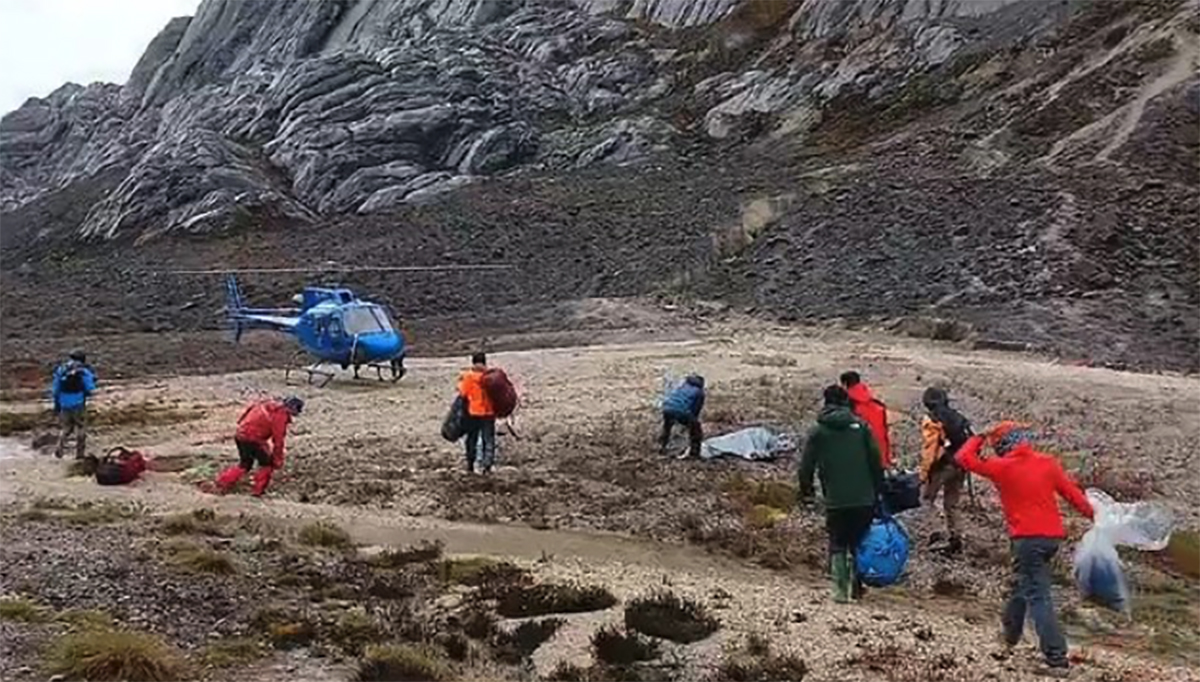 Daftar Nama Pendaki Yang Menaiki Gunung Carstensz Selain Lilie Wijayatu dan Elsa Laksono