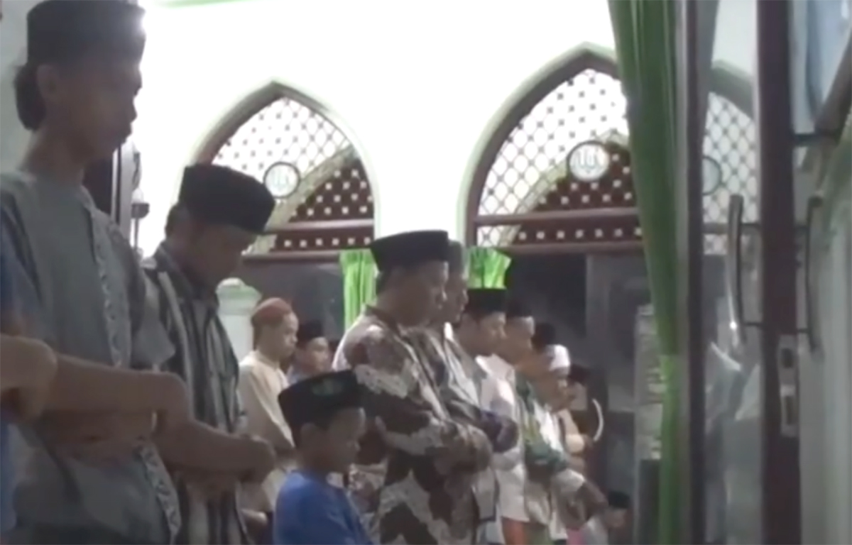 Salat Tarawih 23 Rakaat Tercepat Kurang Dari 10 Menit Saja, Bagaimana Pelaksanaannya