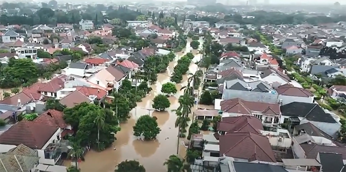 Banjir Bekasi Lumpuh, Ketinggian Air Lebih dari 8 Meter 8 Kecamatan Terendam