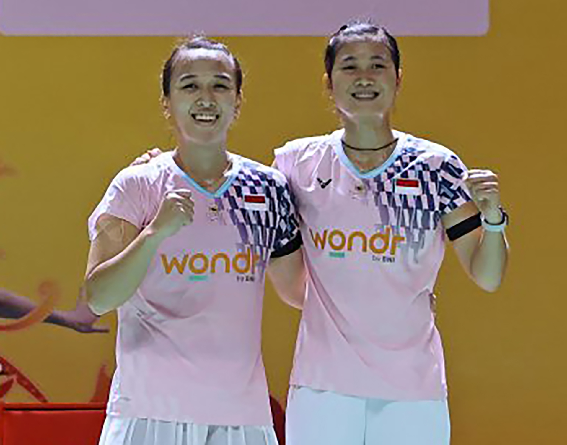 Ana/Tiwi lolos ke babak 16 besar setelah mengalahkan wakil Thailand, Laksika Kanlaha/Phataimas Muenwong 21-7, 21-9.