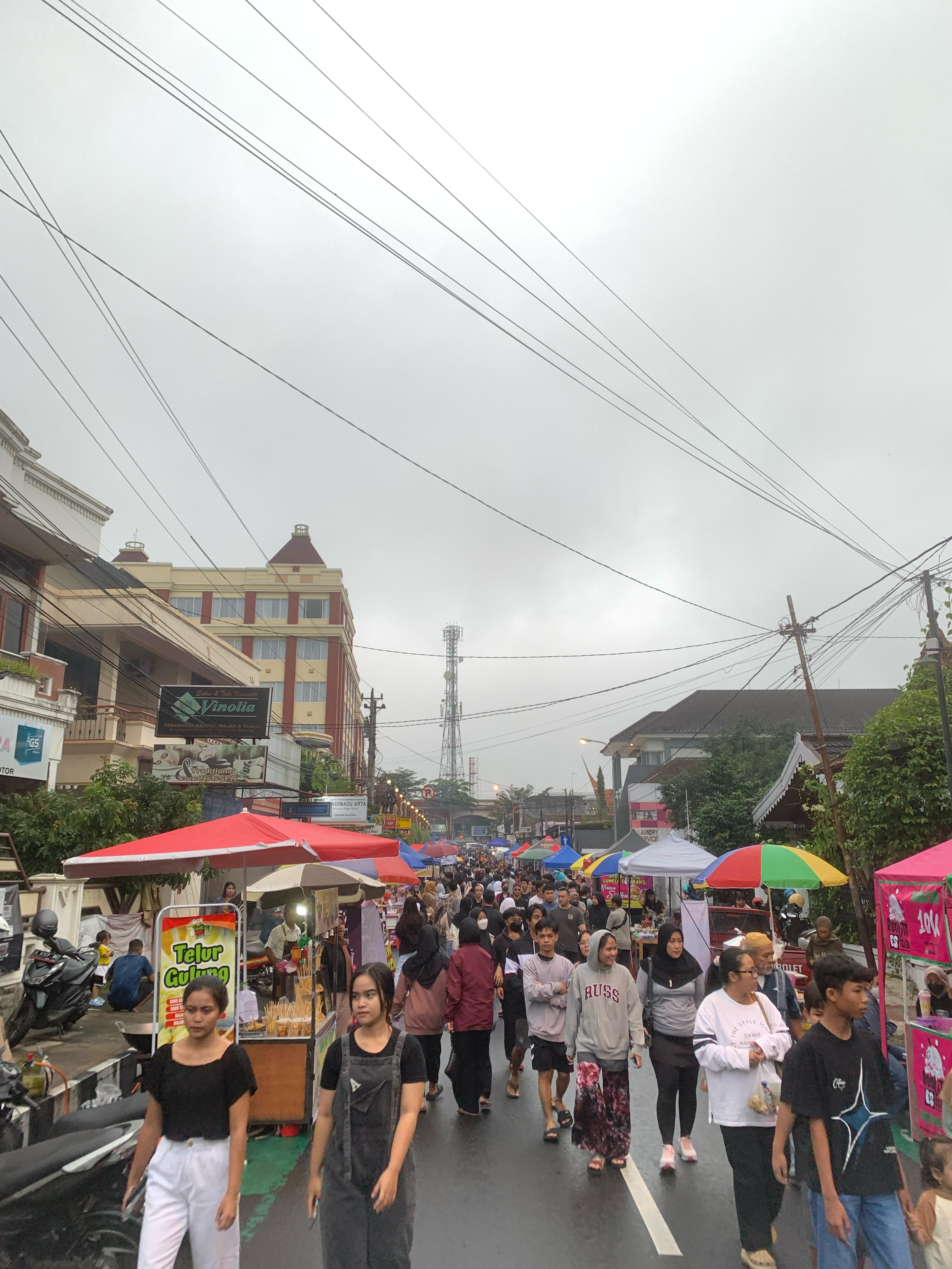 Suasana Bazaar Ramadhan yang diikuti oleh Ratusan UMKM di Kota Salatiga.
