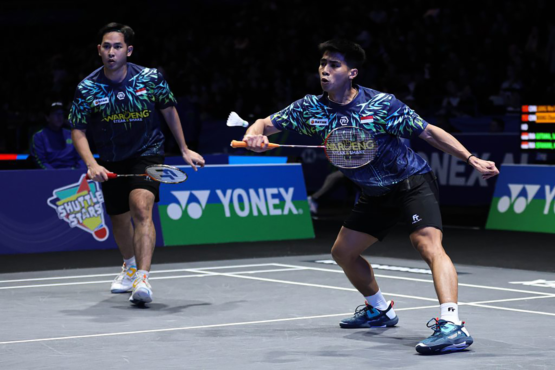 Sabar Karyaman Gutama/Moh Reza Pahlevi Isfahani lolos ke babak perempatfinal usai mengalahkan wakil China, Huang Di/Liu Yang 21-6, 21-18.
