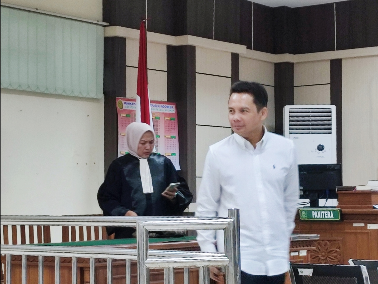 Terdakwa Zaini Makarim saat sidang agenda eksepsi di Pengadilan Tipikor Semarang, Rabu (26/3/2025).