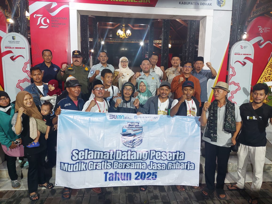 Bupati Demak dr Eisti