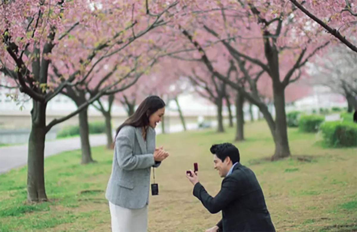 Akhirnya Luna Maya Dilamar Pacarnya Maxime Bouttier di Sakura Jepang