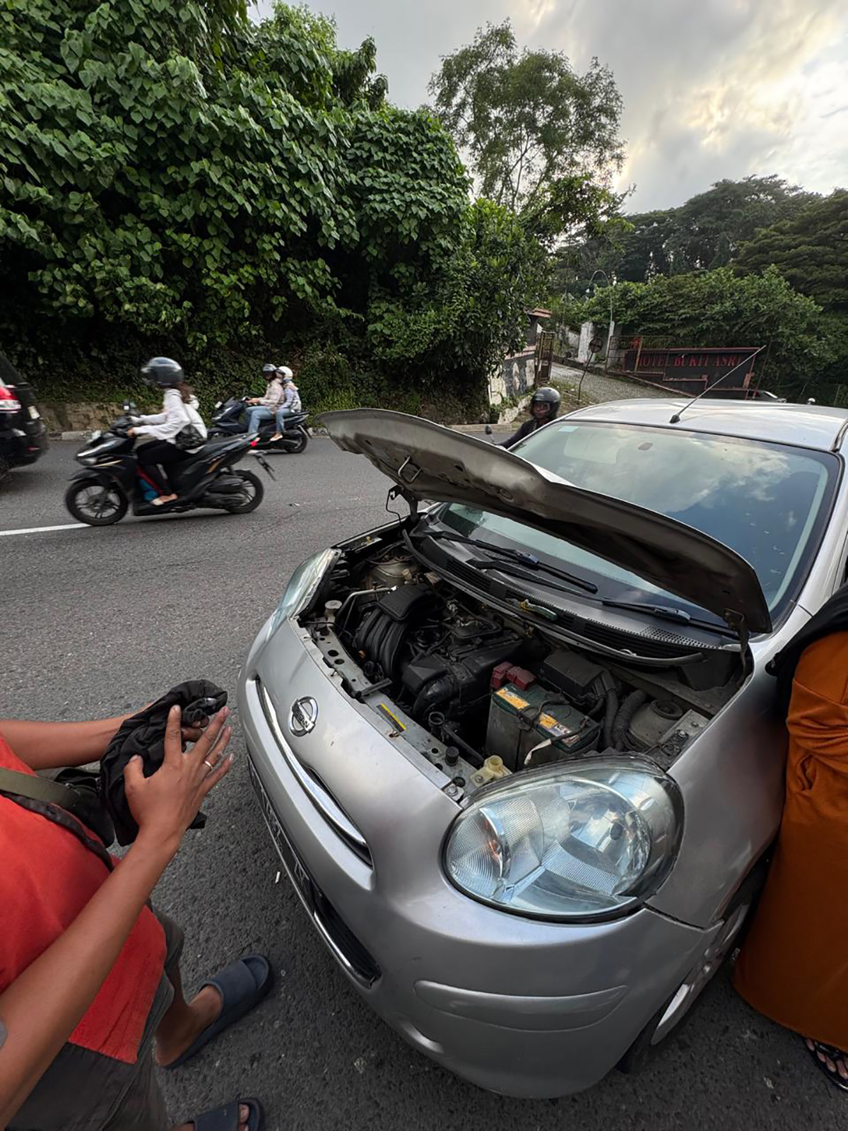 Tanjakan Gombel Semarang Ditakuti Pemudik Banyak Kendaraan Overhaul dan Mogok, Konon Disitu Dikenal Banyak Wewe Gombel Yang Mengganggu Benarkah