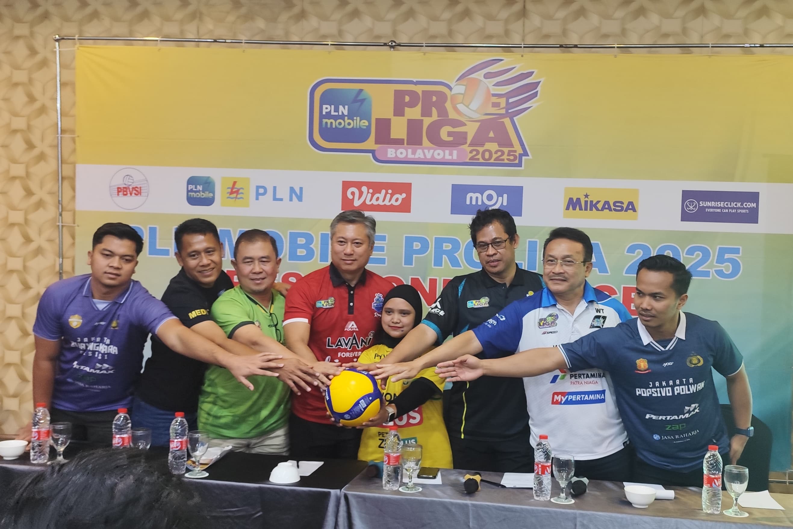 Perwakilan dari masing-masing tim saat hadir prescon jelang pertandingan.