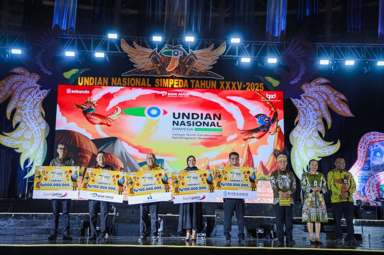 Asbanda dan Bank Papua menggelar Undian Tabungan Simpeda Nasional Periode ke 2 Tahun XXXV-2025 di Istora Papua Bangkit, Sentani, Jayapura, Papua, Kamis, 24 April 2025 lalu.