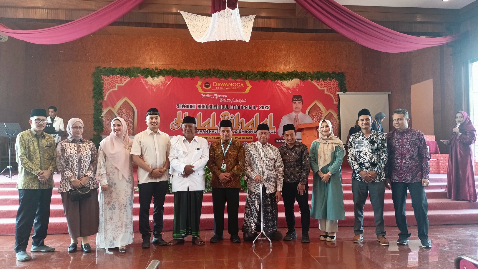 SILATURAHMI : CEO Dewangga Group, Endro Dwi Cahyono besilaturhami dengan stake holder dan jamaah haji dan umrah dari Semarang.