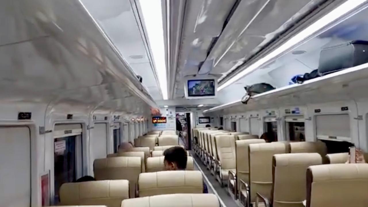 Kereta Api Banyubiru Semarang-Solo PP