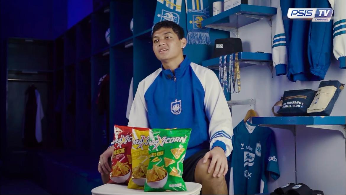 Adi Satryo, kiper Timnas Indonesia dan PSIS Semarang, dulunya adalah striker
