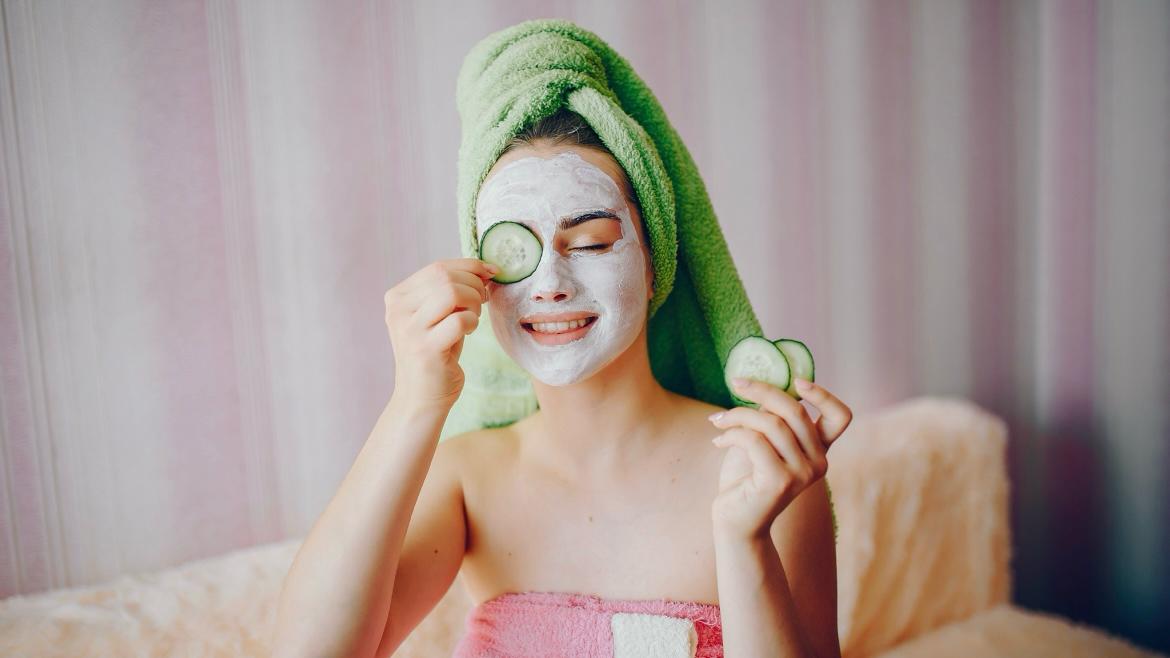 Masker Alami untuk Jerawat dan Beruntusan