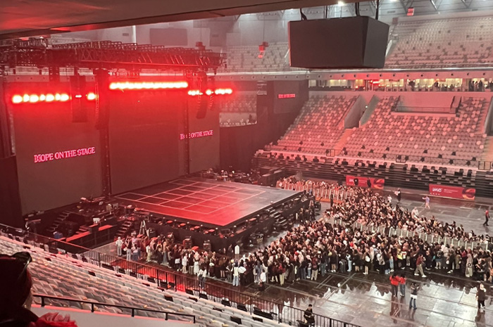 Konser DAY6 3rd World Tour Forever Young di Jakarta.