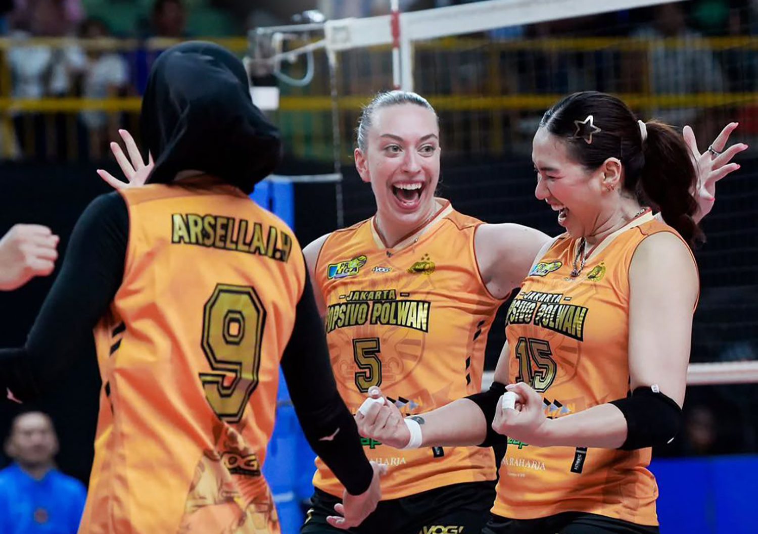 Jakarta Popsivo Polwan sukses mengalahkan Jakarta Pertamina Enduro dengan skor 3-0 dan berhak lolos ke grand final.