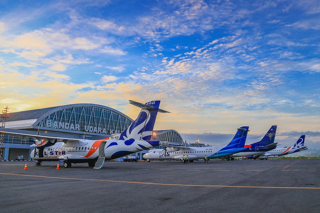 Potret Pesawat di salah satu Bandara di Indonesia