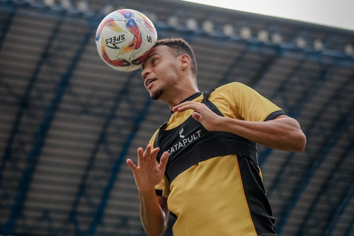 Pemain PSIS meyiapkan diri menghadapi laga versus PSS Sleman.