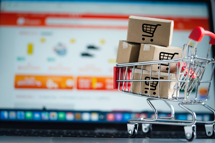 Ilustrasi pengiriman barang di Platform E-commerce.