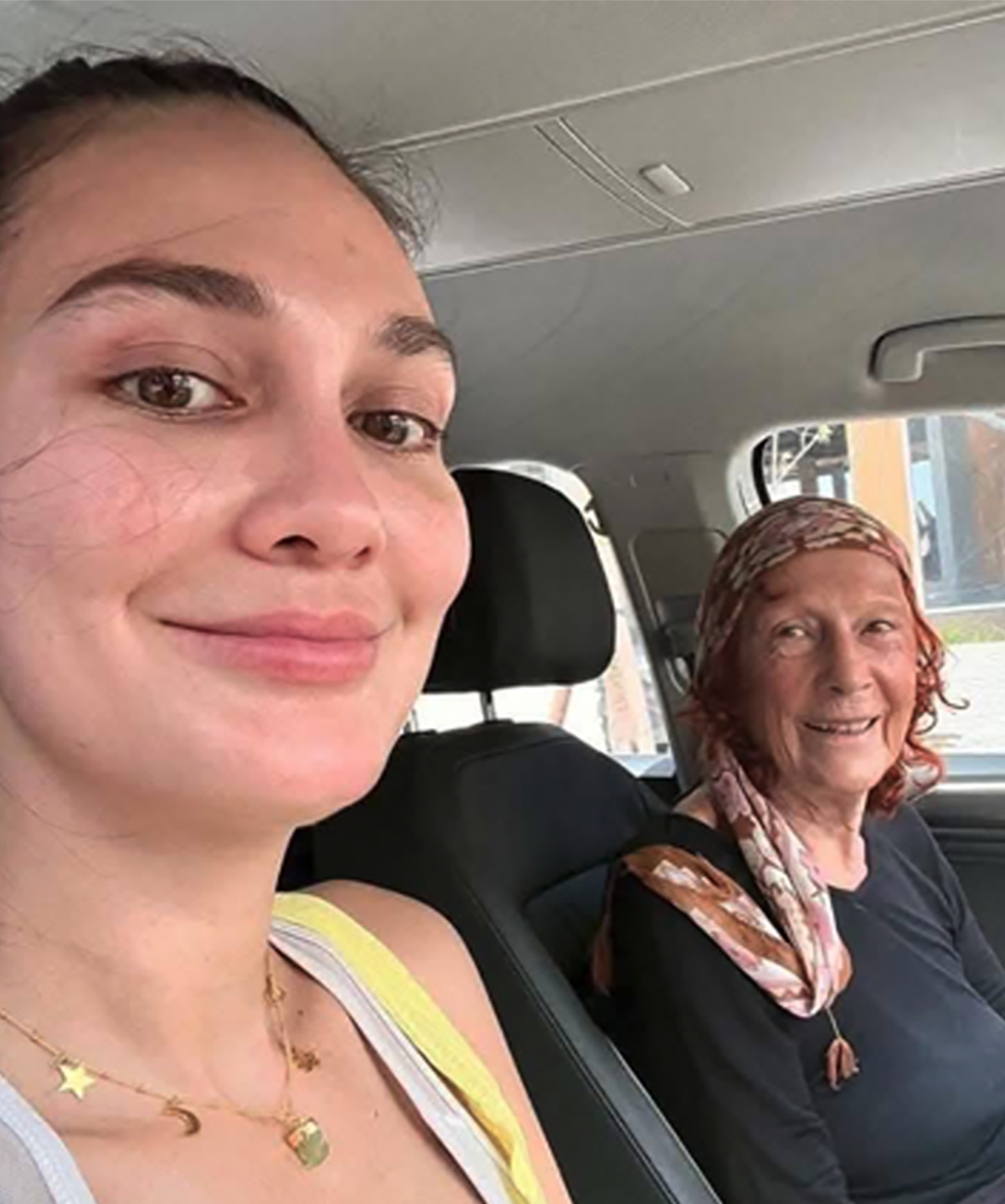 Wonder Woman Desa Maya Waltraud Maiyer Ibu Luna Maya Usia 80 Tahun Nyetir Mobil Sendiri, Tebak Apa Merek Mobilnya?