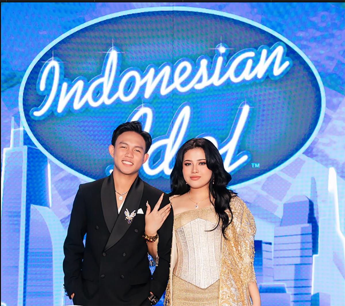 Malam Ini Fajar Noor dan Shabrina Leanor Rebutan Pemenang Juara 1 Indonesian Idol XIII Berikut Profilnya