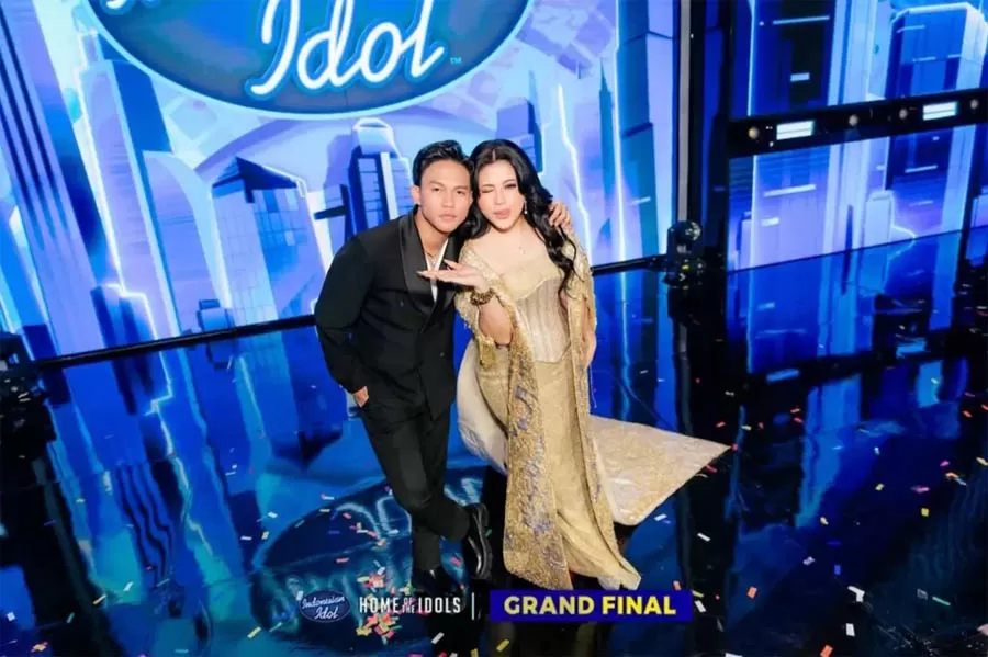 Fajar Noor dan Shabrina Leanor tampil memukau di Grand Final Indonesian Idol 2025