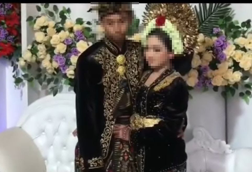 Foto kedua mempelai pernikahan dini di lombok.