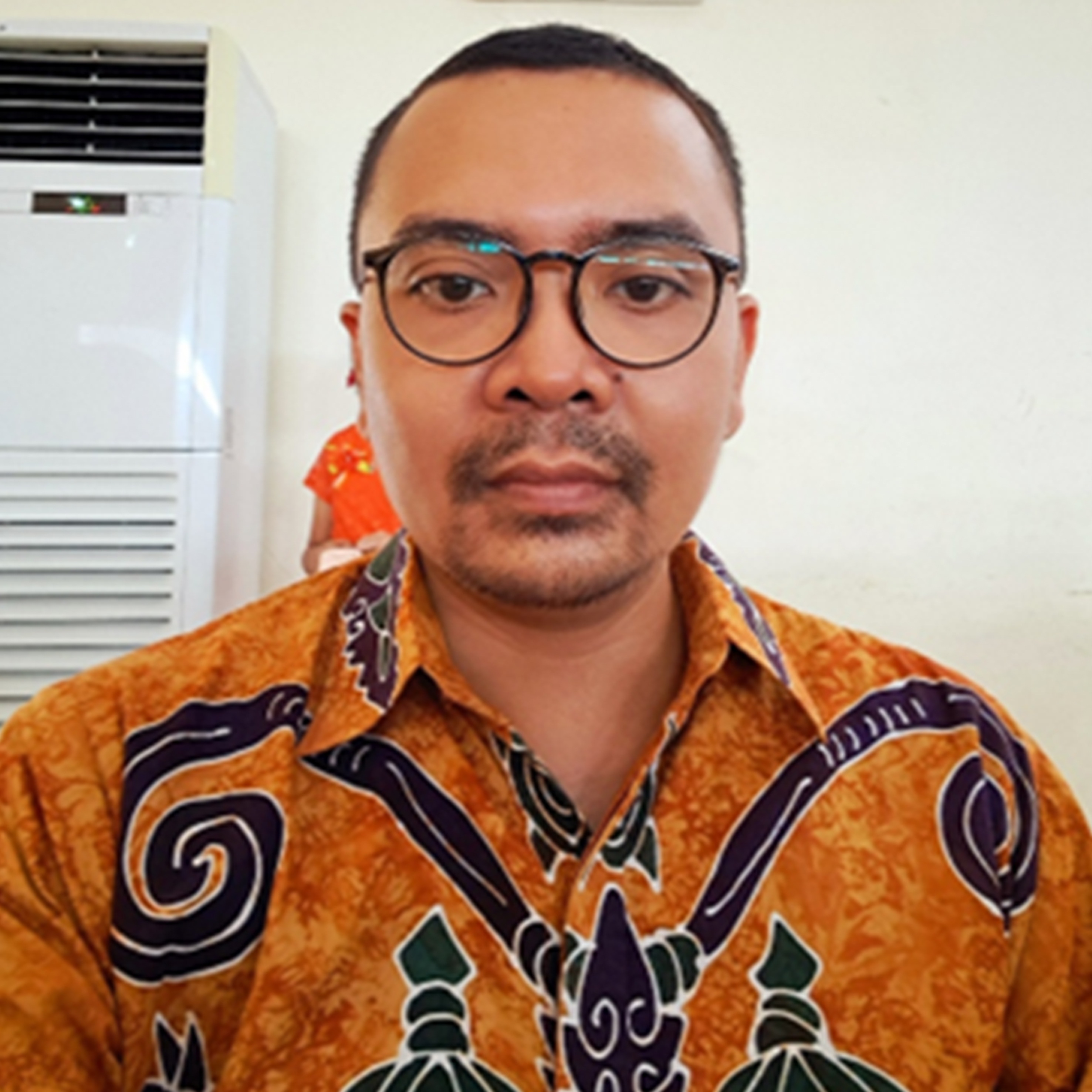 Tomy Michael, Dosen FH Universitas 17 Agustus 1945 Surabaya