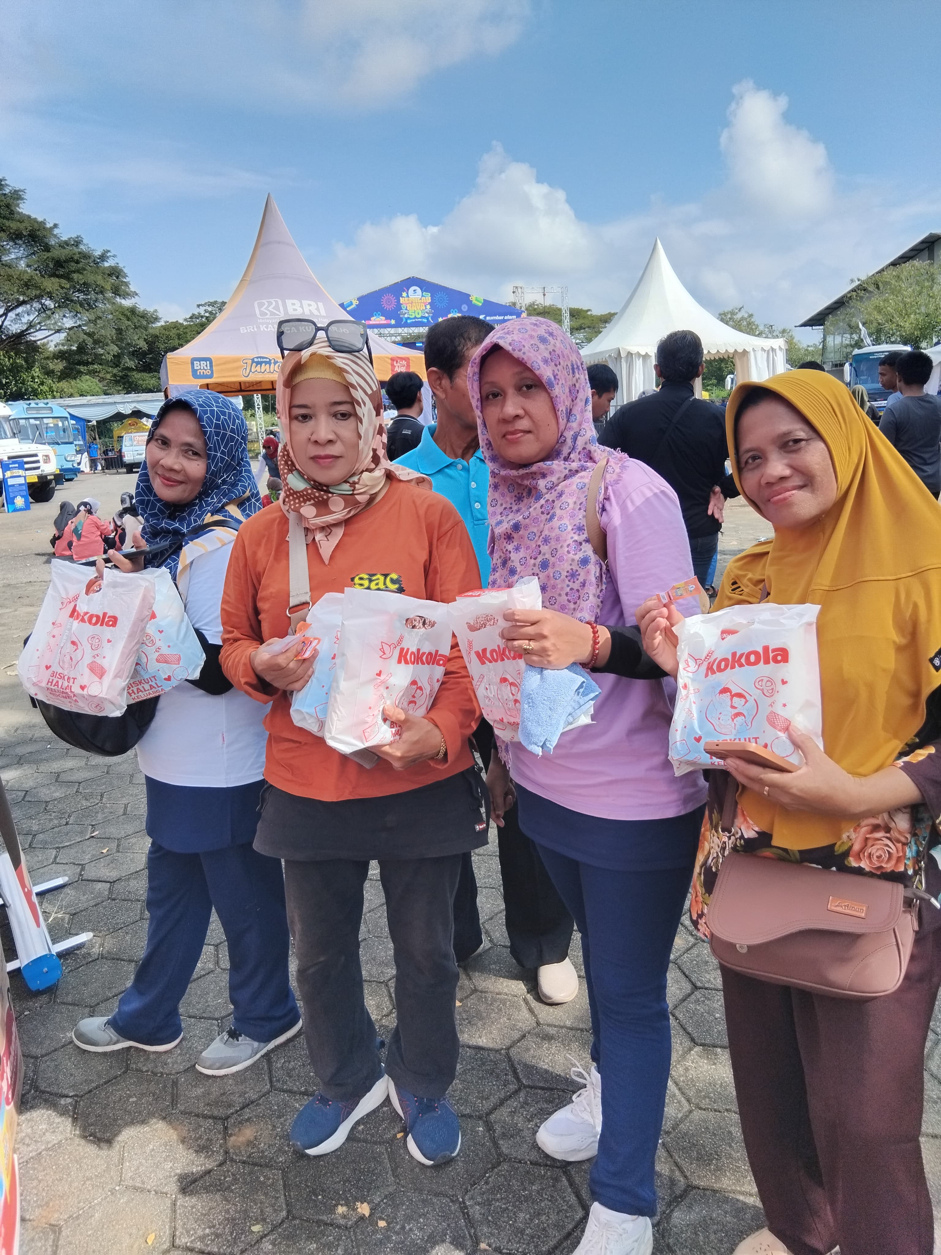 Memeriahkan HUT ke 50 PO Sumber Alam bekerja sama dengan Biskuit Kokola mengadakan acara pesta rakyat. Acara ini diadakan Sumber Adventure Centre, pada hari Minggu, 25 Mei 2025.