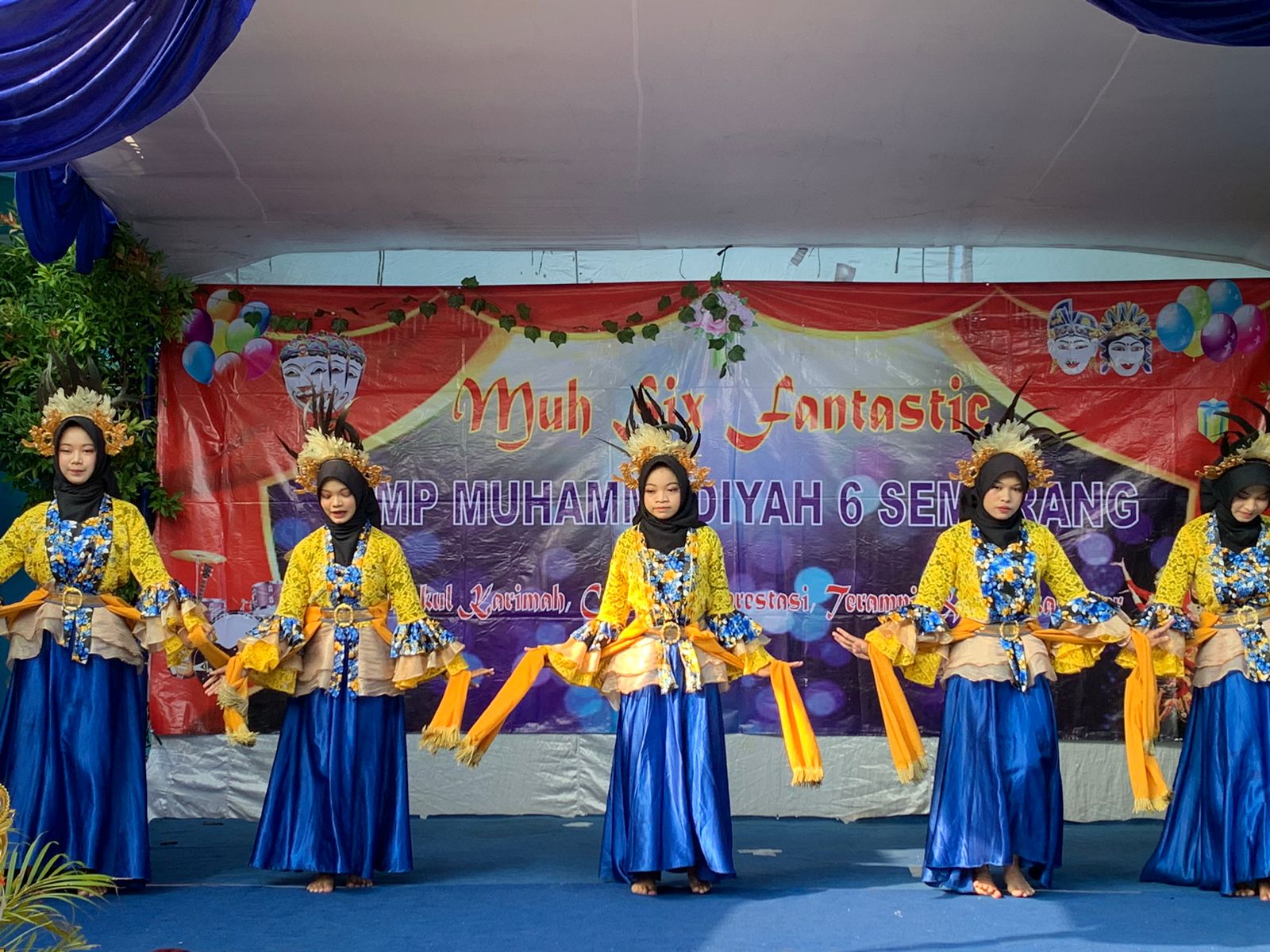 Siswi SMP Muhammadiyah 6 Semarang tampil dalam ajang  Muh Six Fantastic 2025 pada Sabtu (31/5/2025).