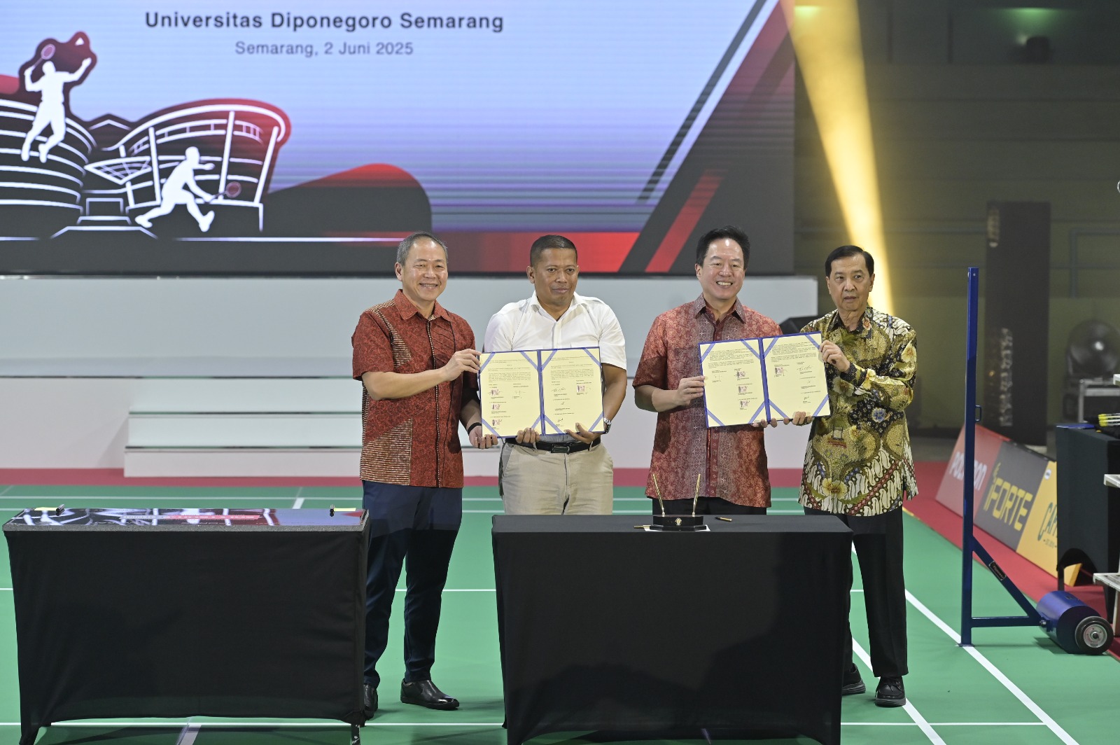 Universitas Diponegoro bersama Djarum Foundation, Polytron, dan iForte meresmikan pusat olahraga bulutangkis megah bertaraf internasional Polytron Stadium yang berada di Tembalang, Semarang, 2 Juni 25