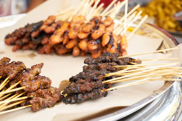 Sate kambing.